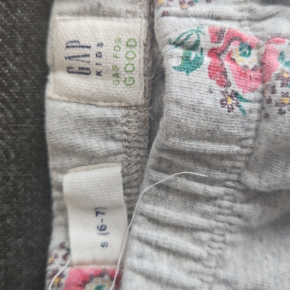 6 Piece Kids Clothing Bundle Mixed Brands - Picture 13 of 16